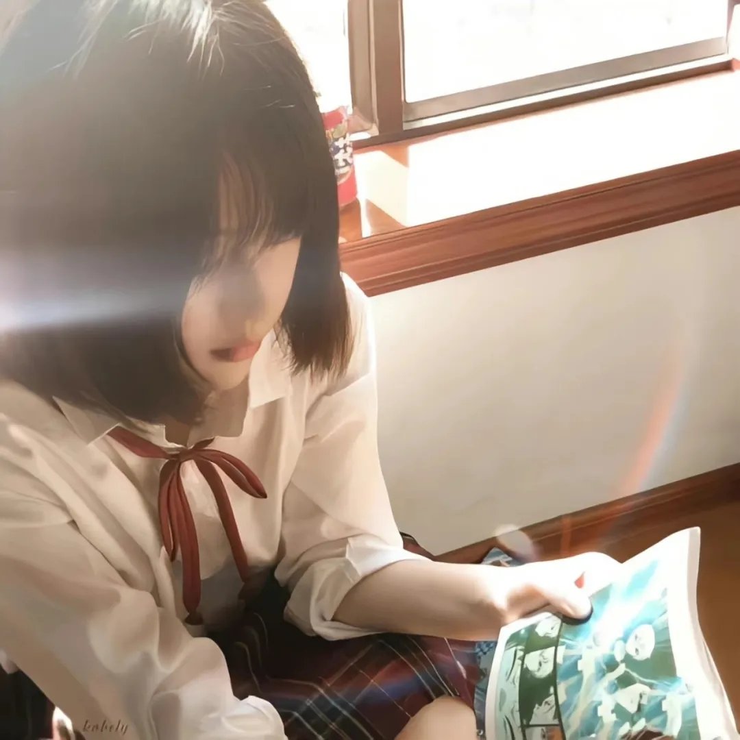 他从废墟中走来